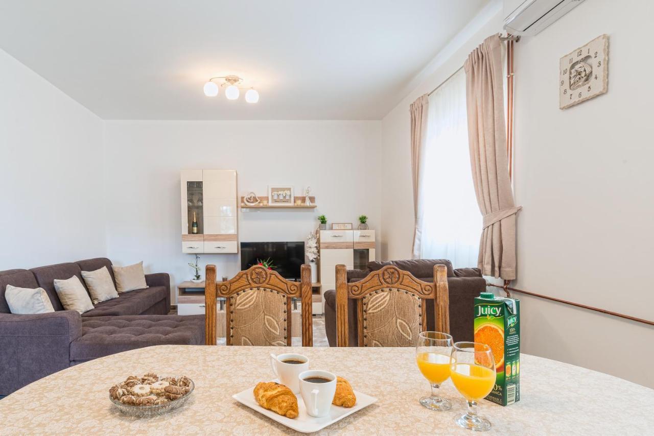 Apartman Tea Privlaka  Extérieur photo