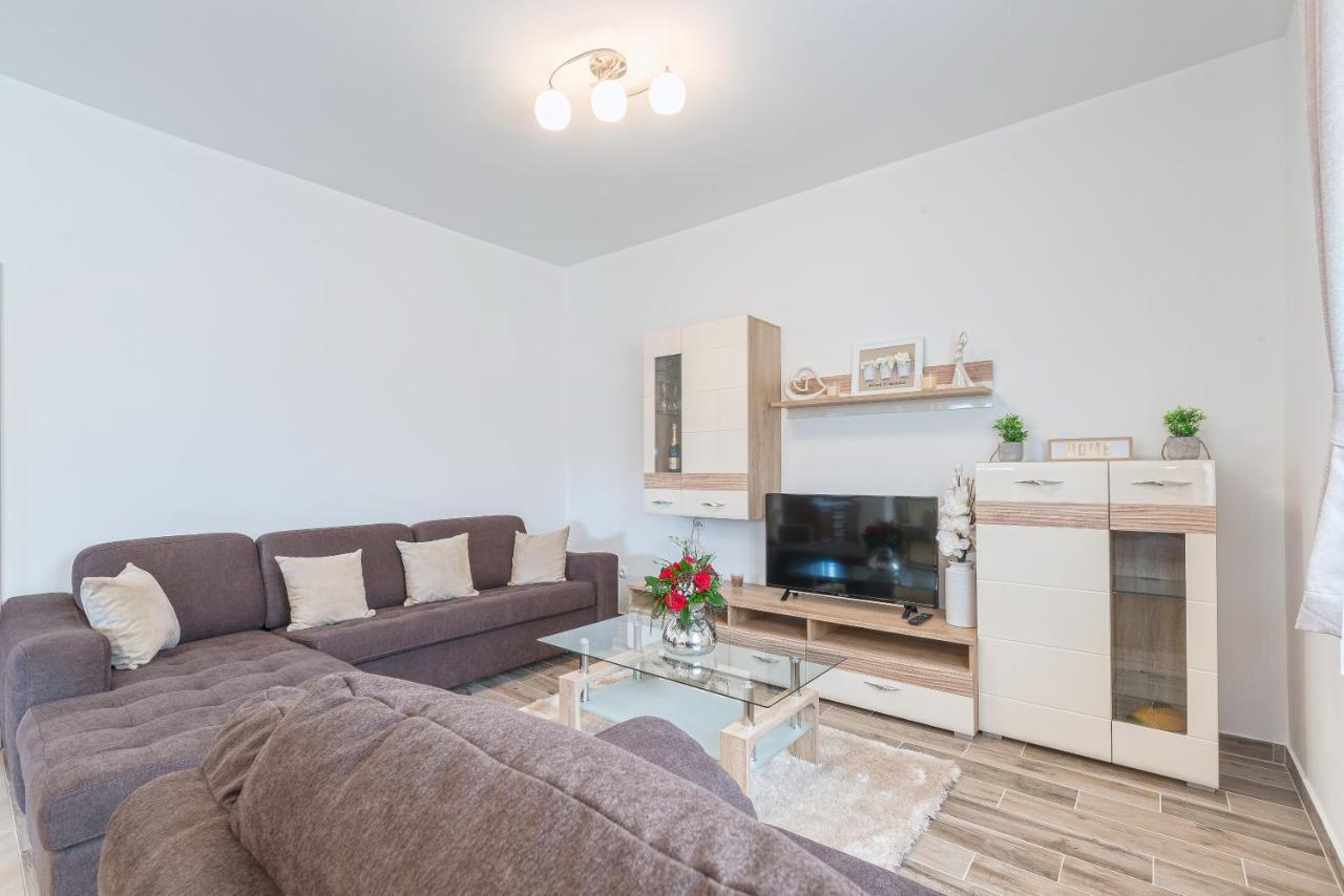 Apartman Tea Privlaka  Extérieur photo